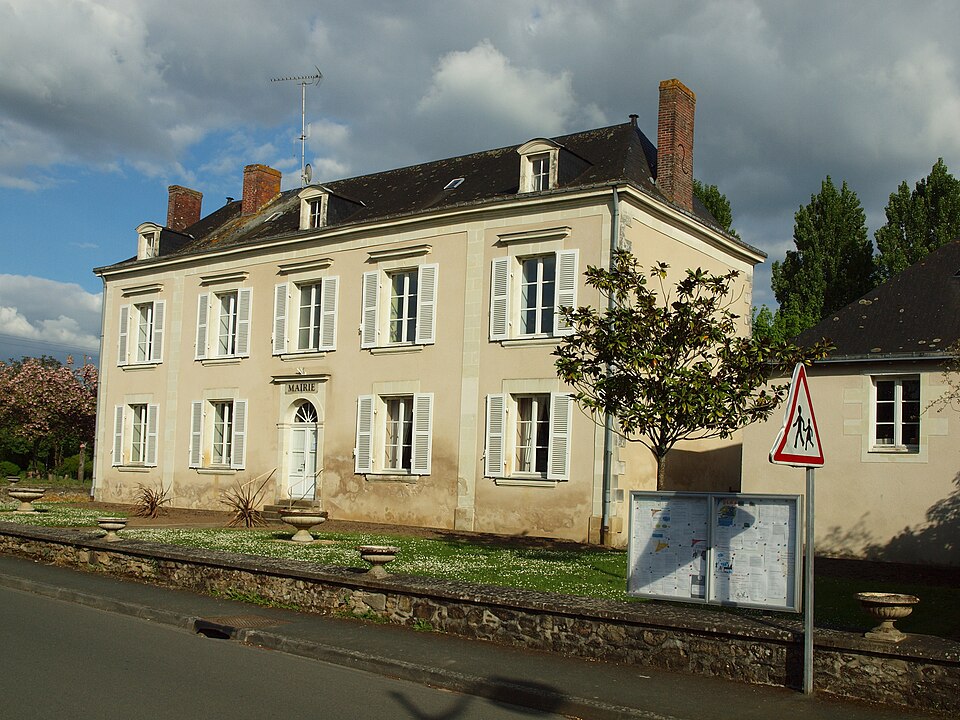 Fromentières — FR — 53 — mairie — 03