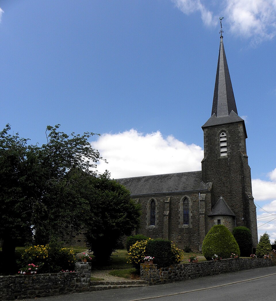 Le Housseau — Brétignolles (53) Église du Housseau