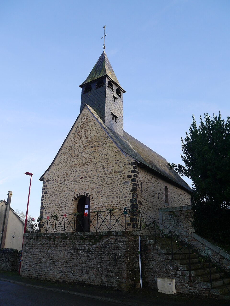 Livet 53 église