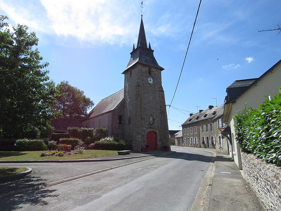 Louvigné — Église 01