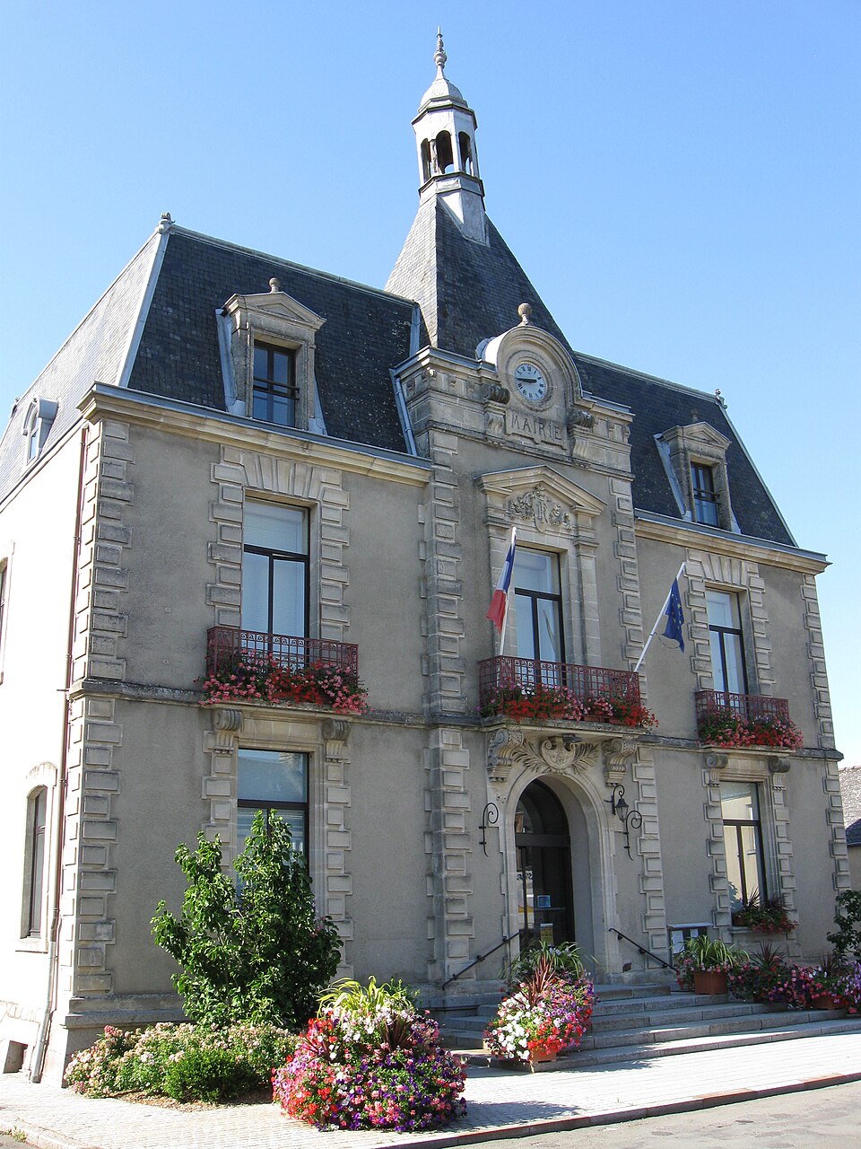Pré — en — Pail mairie