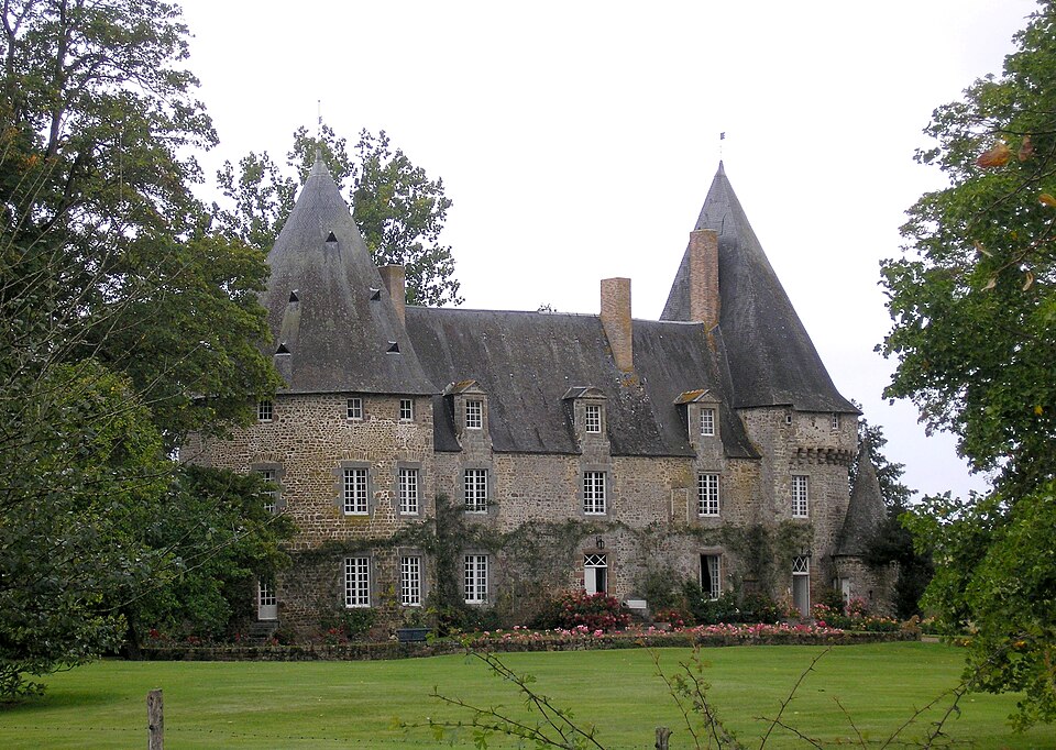 FrancePaysDeLaLoireRennesEnGrenouillesChateau