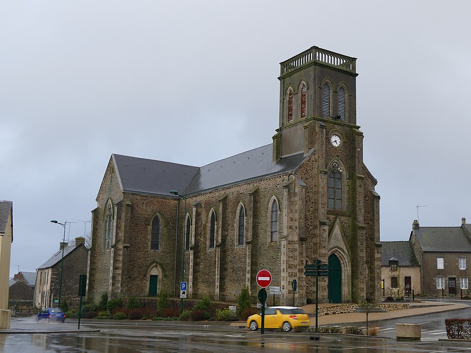 Saint — Cyr — en — Pail — Église Saint — Cyr — et — Sainte — Julitte — 1