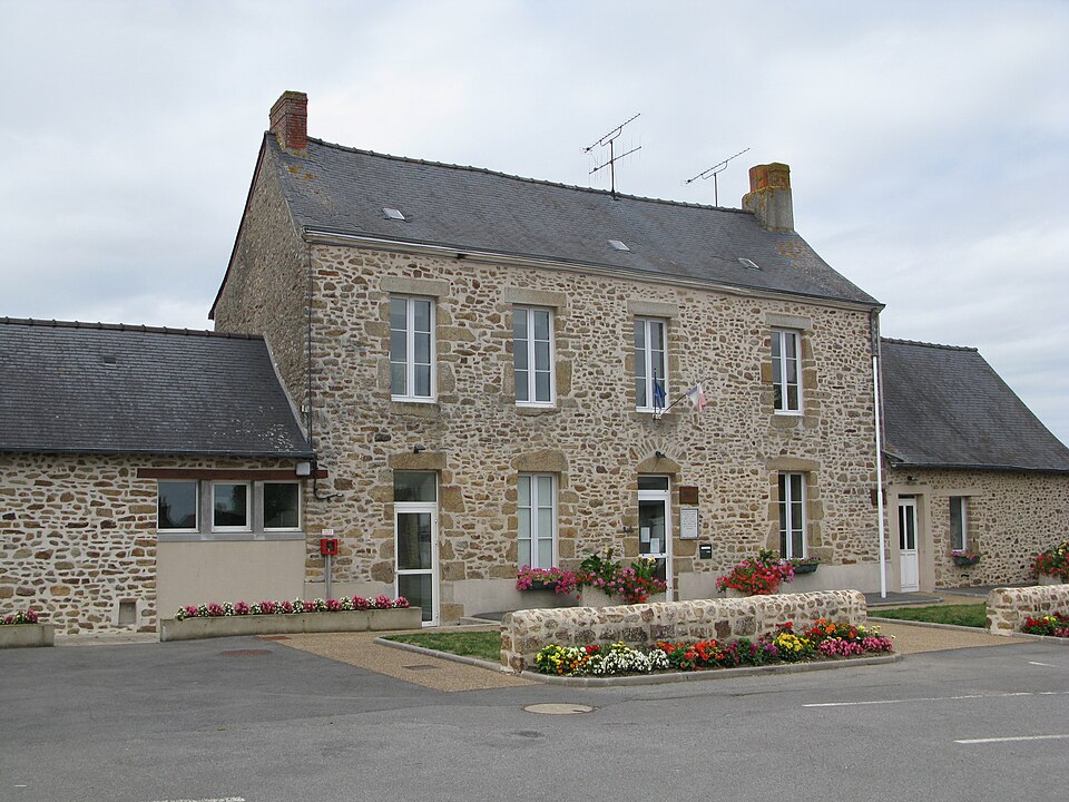 Saint — Cyr — le — Gravelais — Mairie