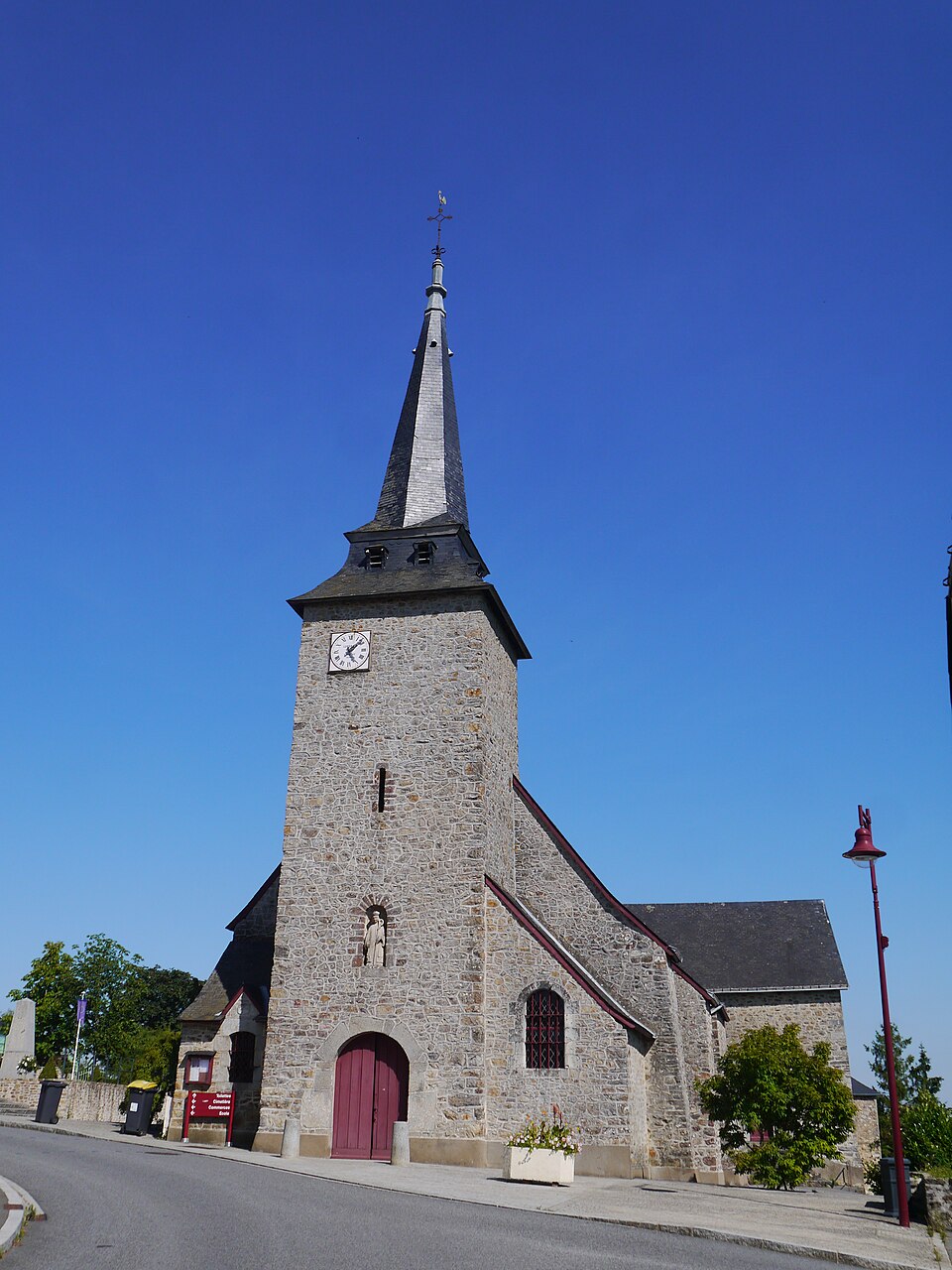 St Germain le Fouilloux église 1