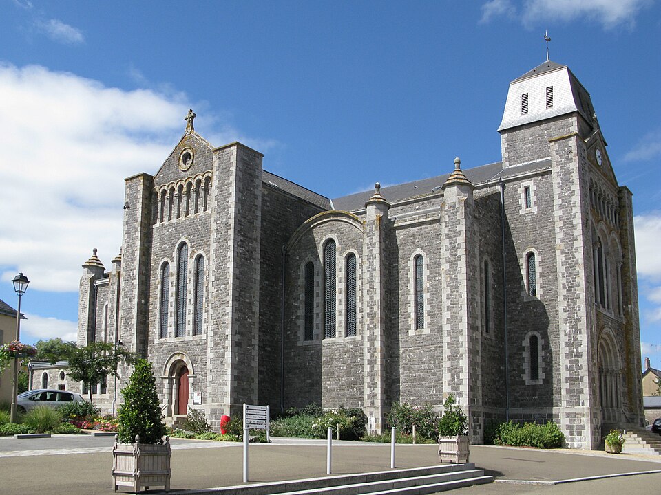 Saint — Ouën — des — Toits — L'église (2)