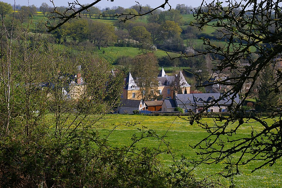 Saint — Pierre — sur — Erve