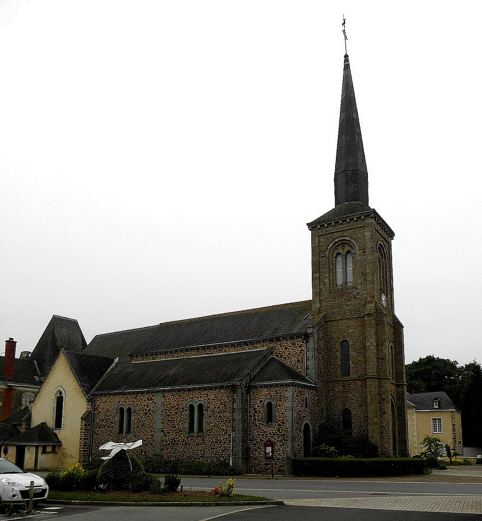 Saint — Poix (53) Église 01