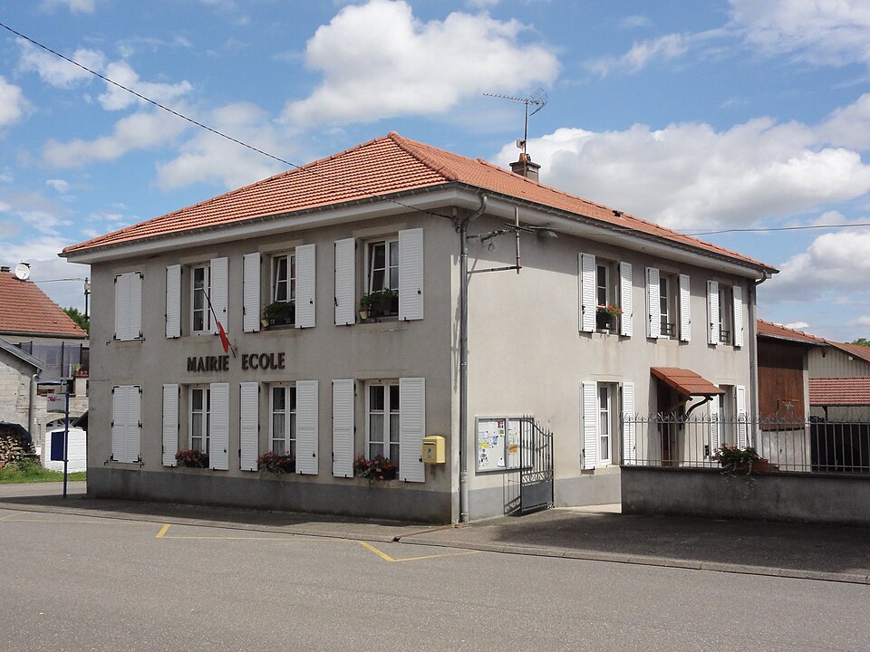Bezange — la — Grande (M — et — M) mairie — école