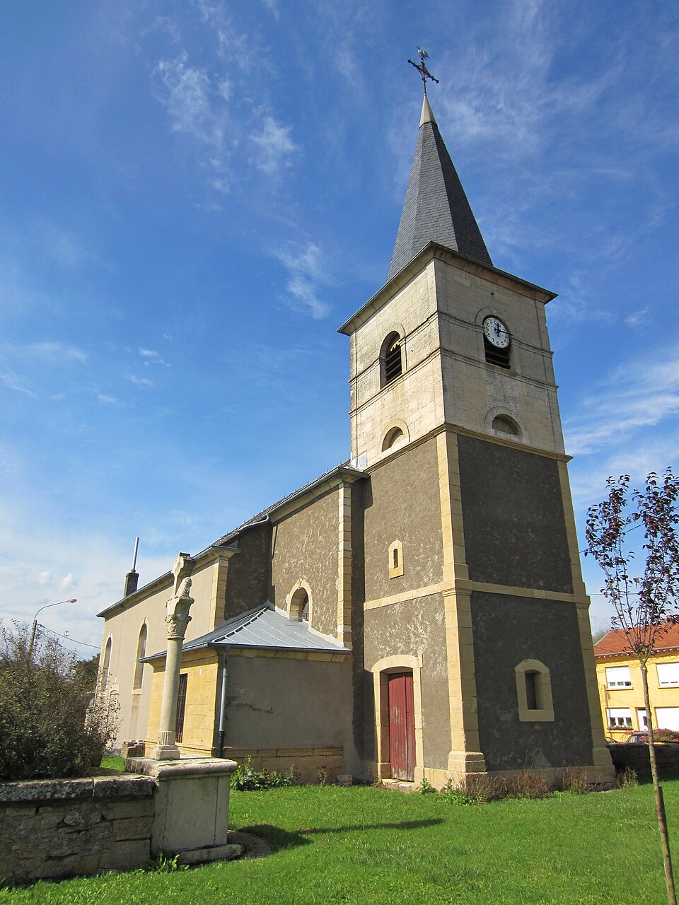 Eglise Brehain ville