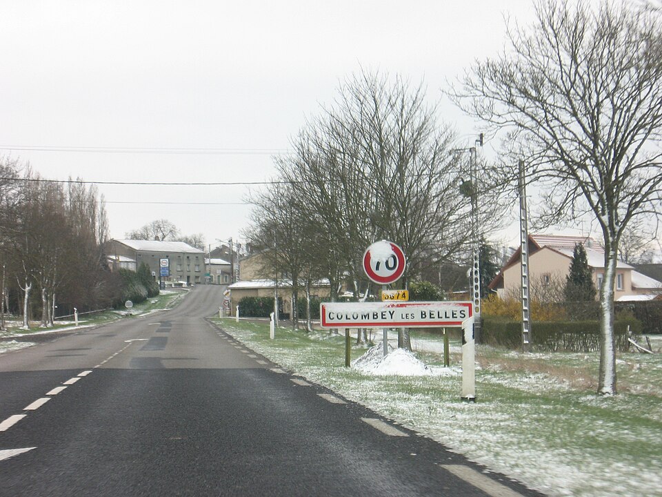 Colombey — les — Belles FR (april 2008)