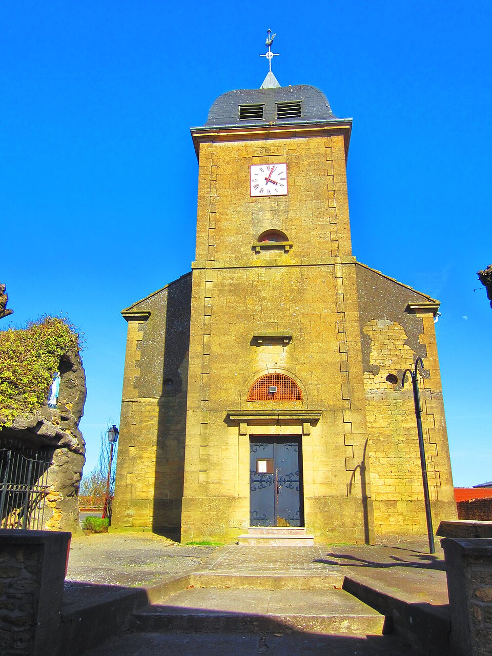Eglise Cosnes Romain