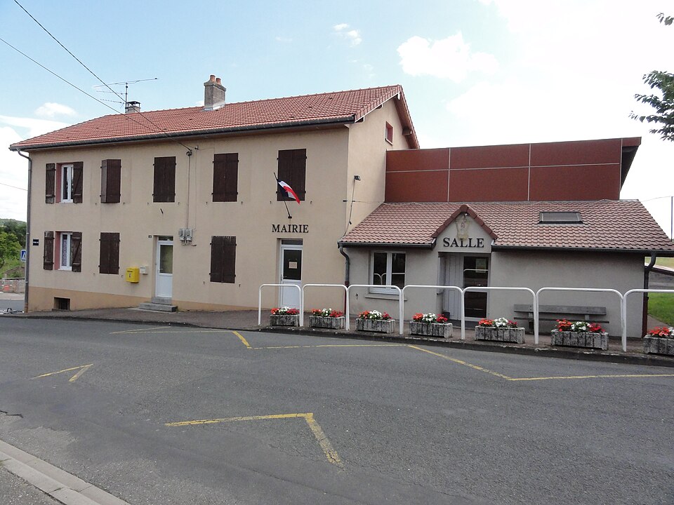Crion (M — et — M) mairie et salle communale