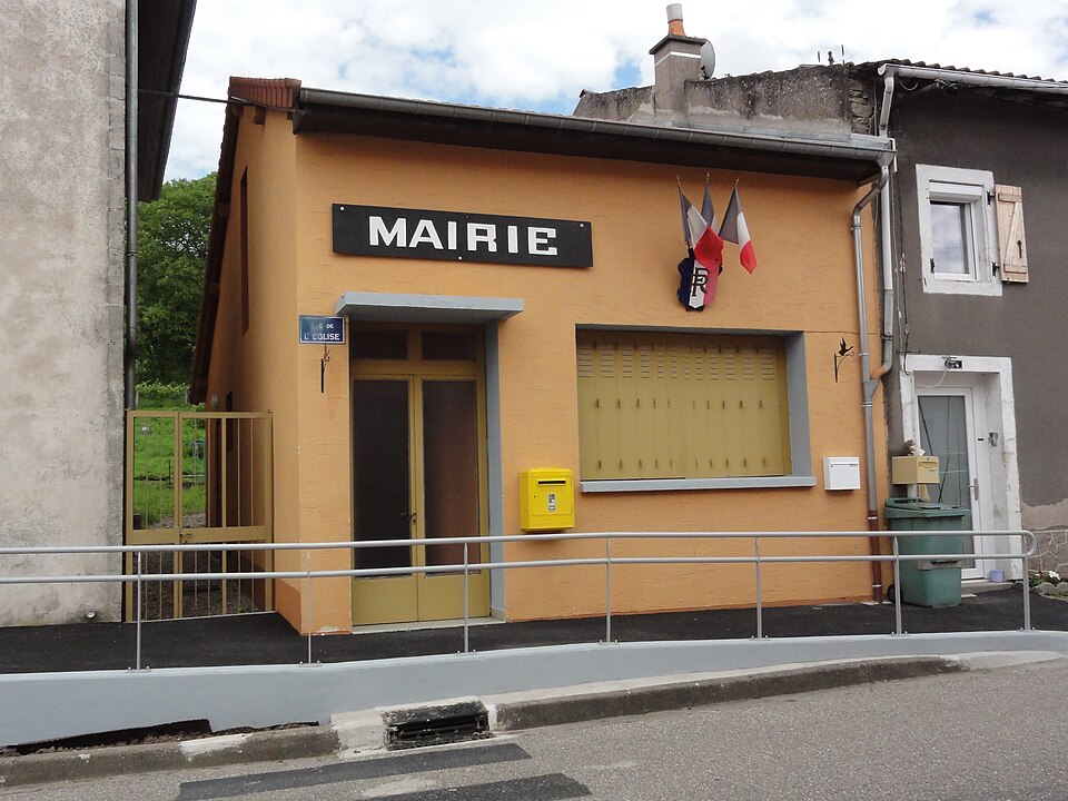 Deuxville (M — et — M) mairie