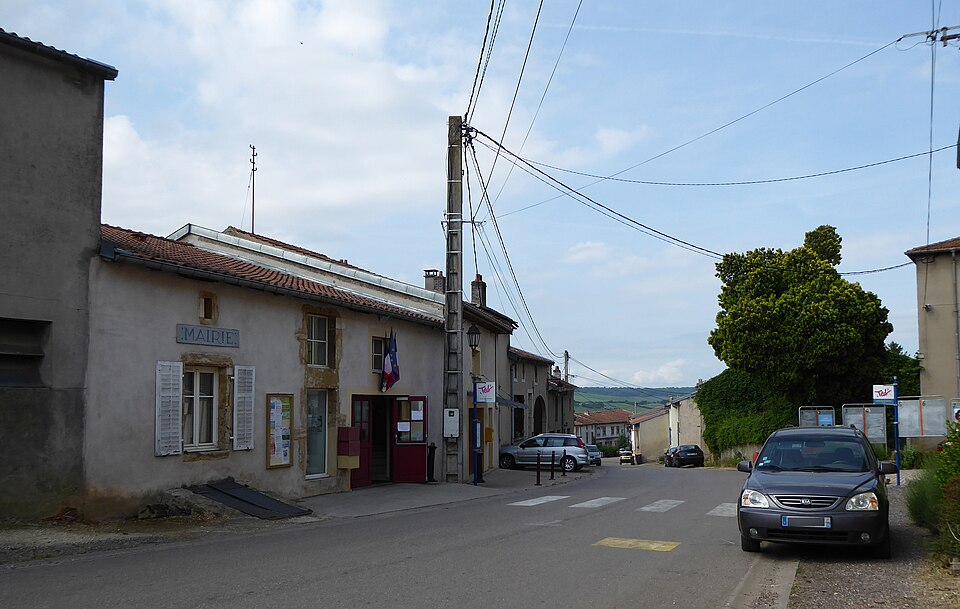 Mairie Laître — sous — Amance