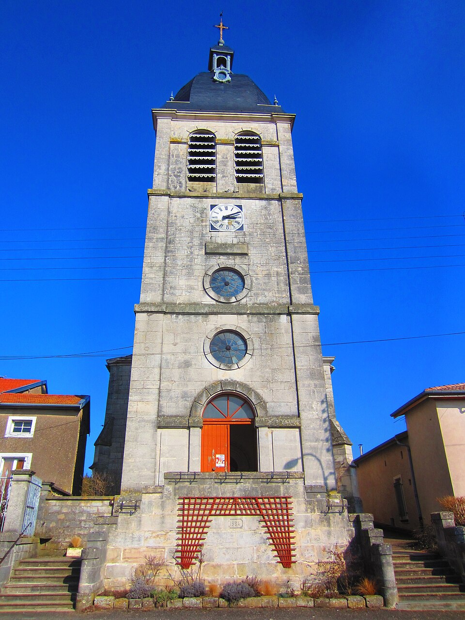 Eglise Mandres aux quatre tours