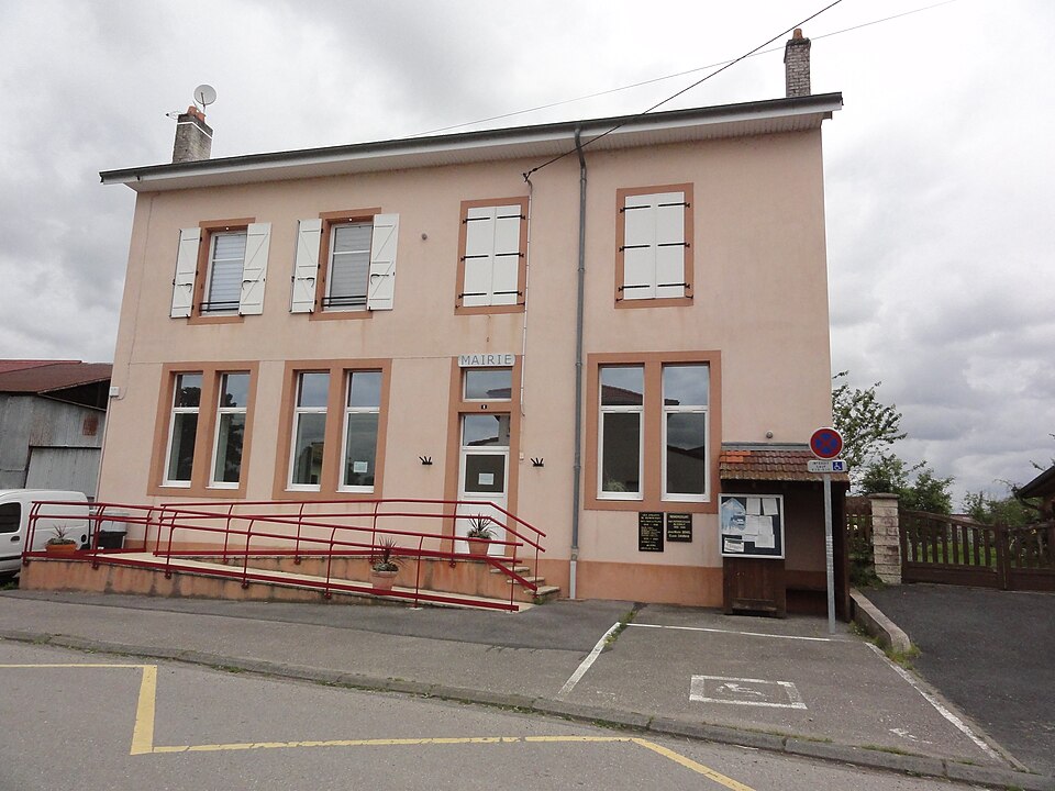 Remoncourt (M — et — M) mairie