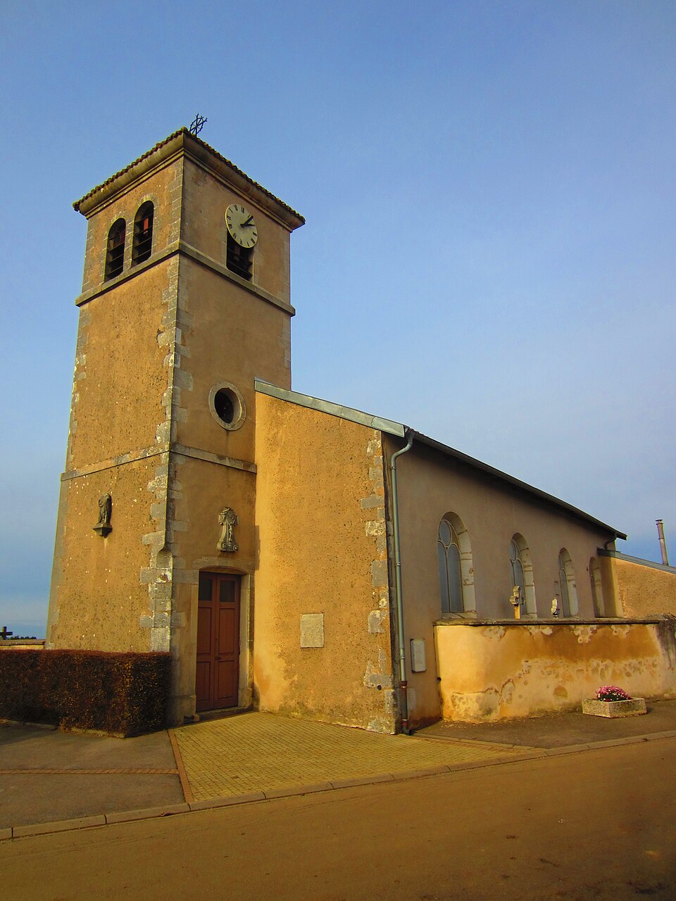 Eglise Ste Genevieve 54