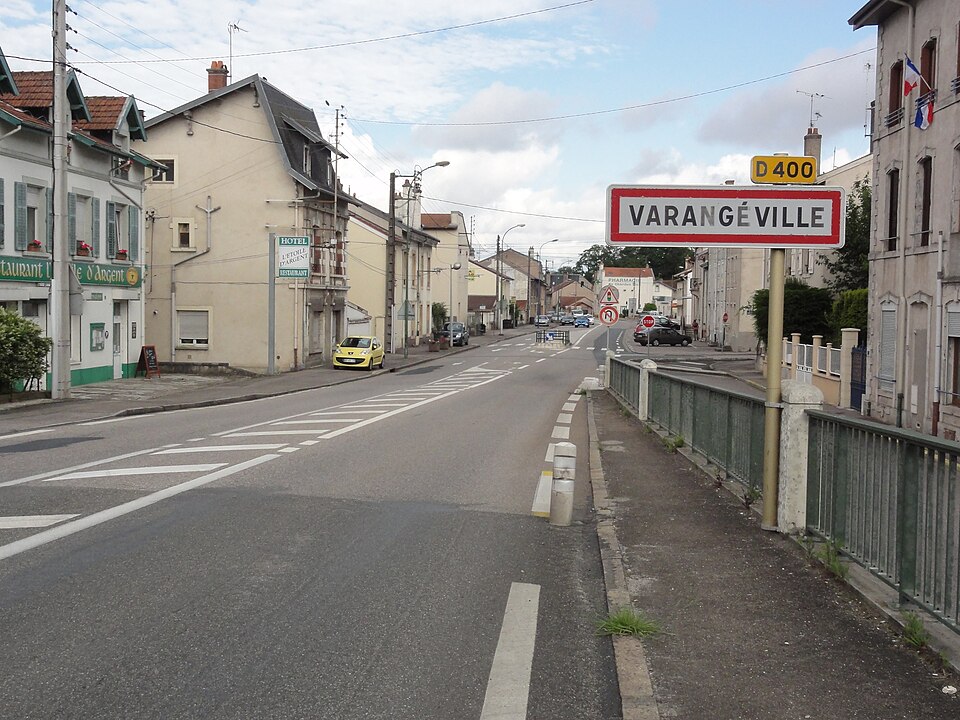 Varangéville (M — et — M) city limit sign