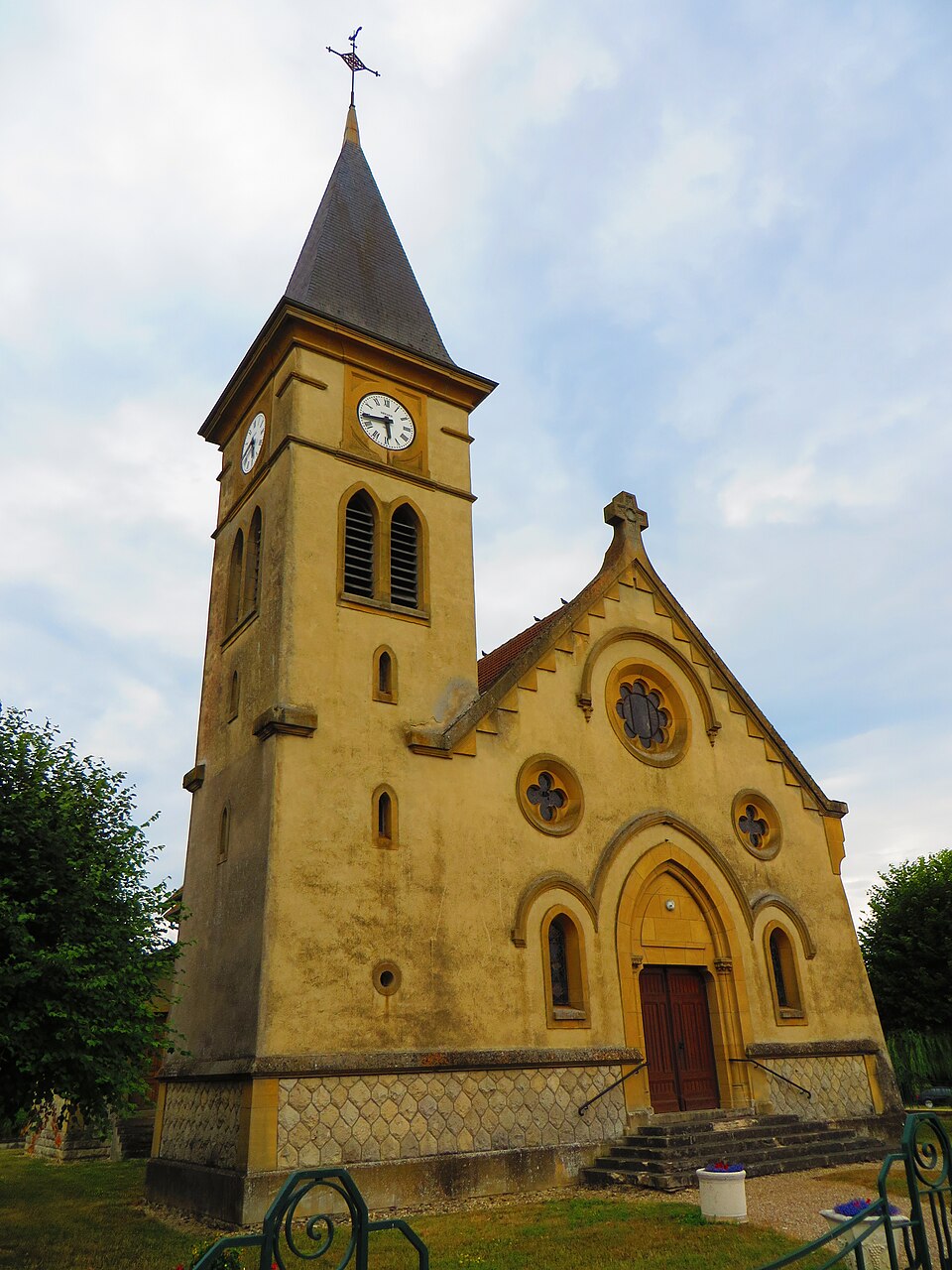 Boureuilles Église Saint — Martin