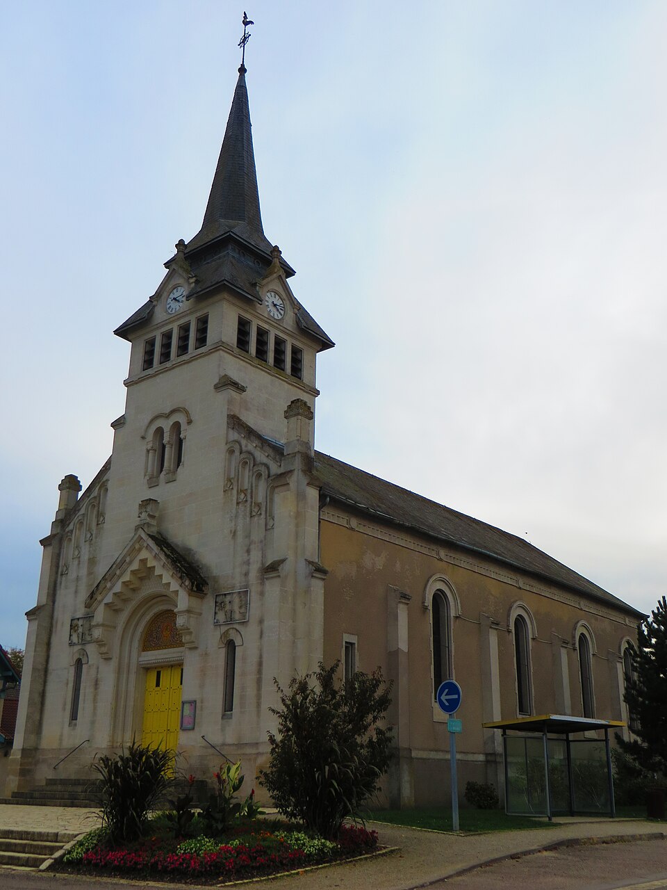 Charny — sur — Meuse l'église Saint — Loup