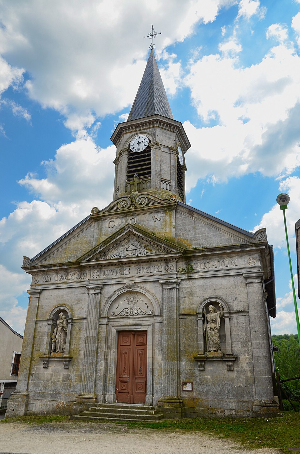 Eglise Fresnes — au — mont 55 20120528