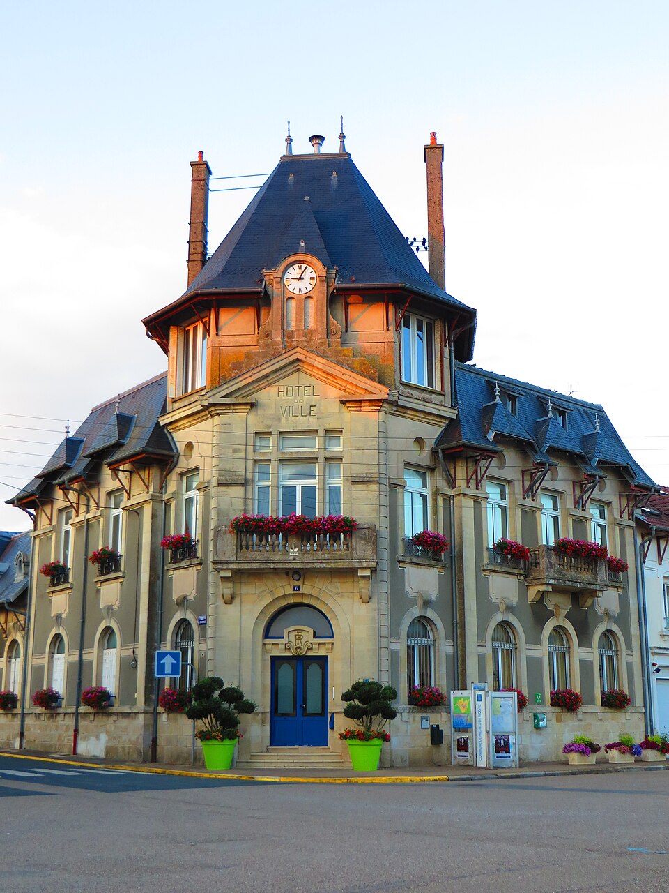 Fresnes — en — Woëvre L'hôtel de ville