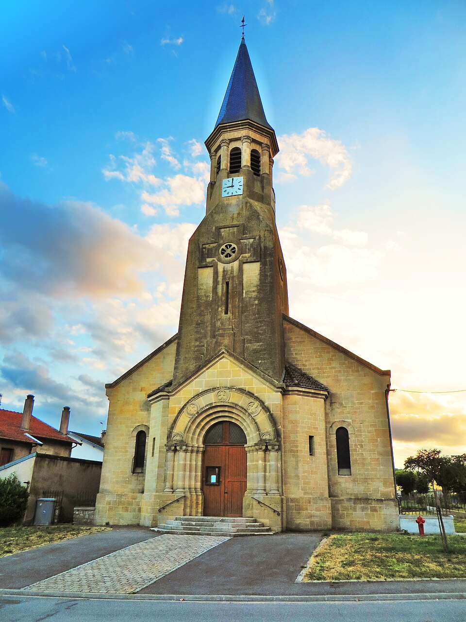 Haudiomont L'église Saint — Urbain