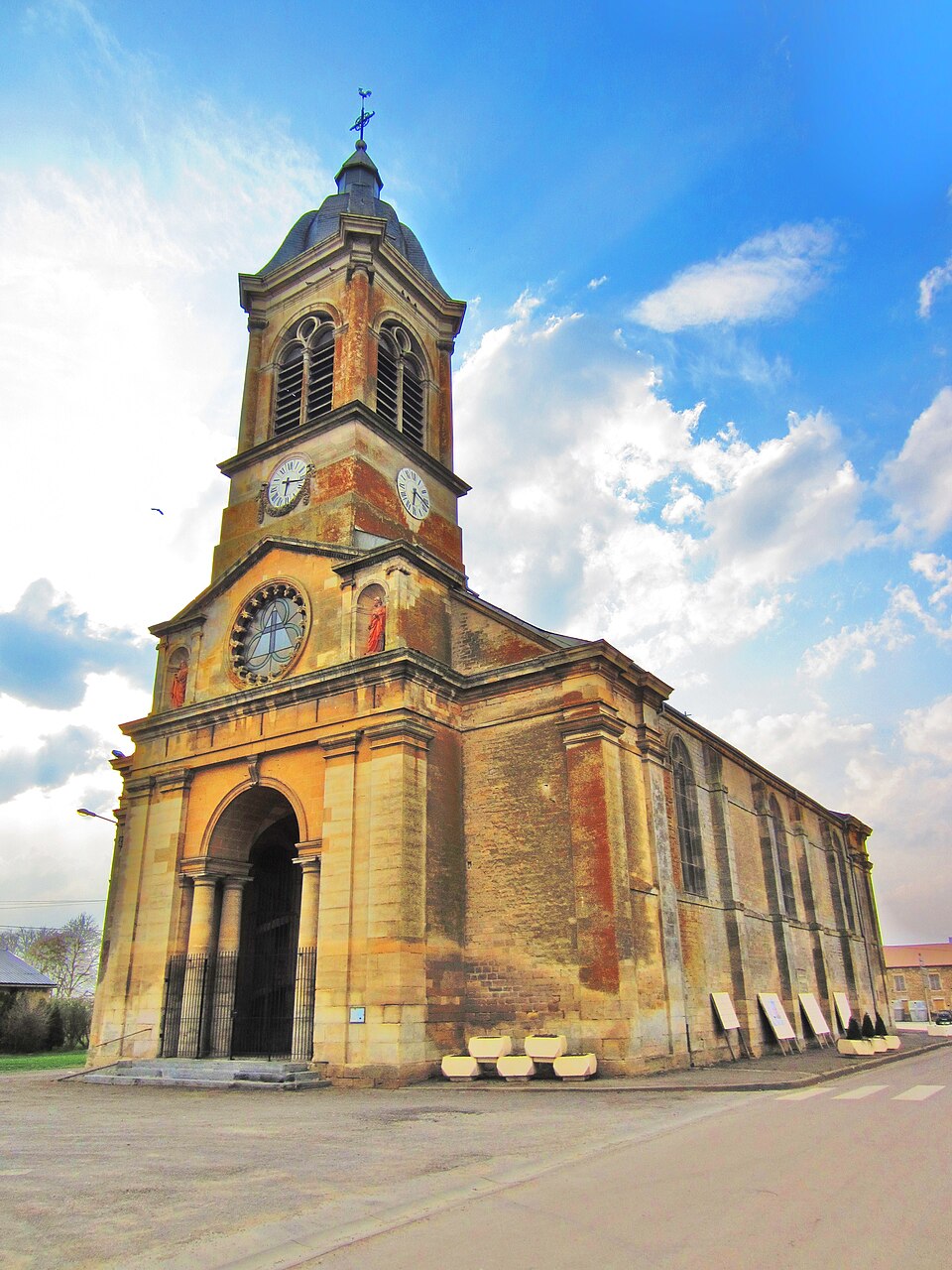 Eglise Mangiennes