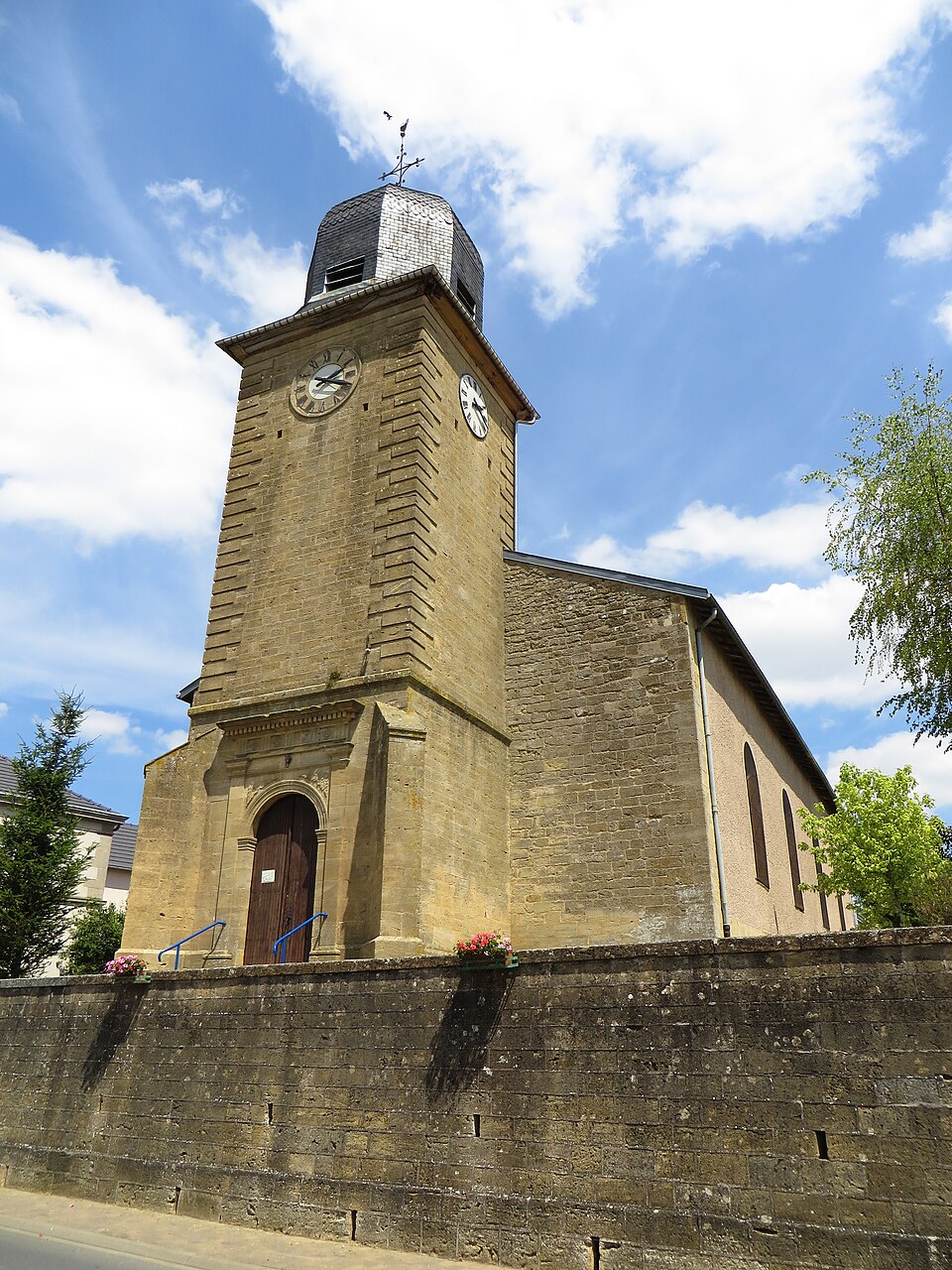 Nouillonpont L'église Saint — Martin