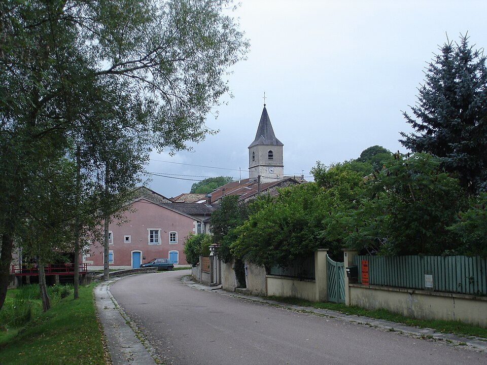 Ourches — sur — Meuse