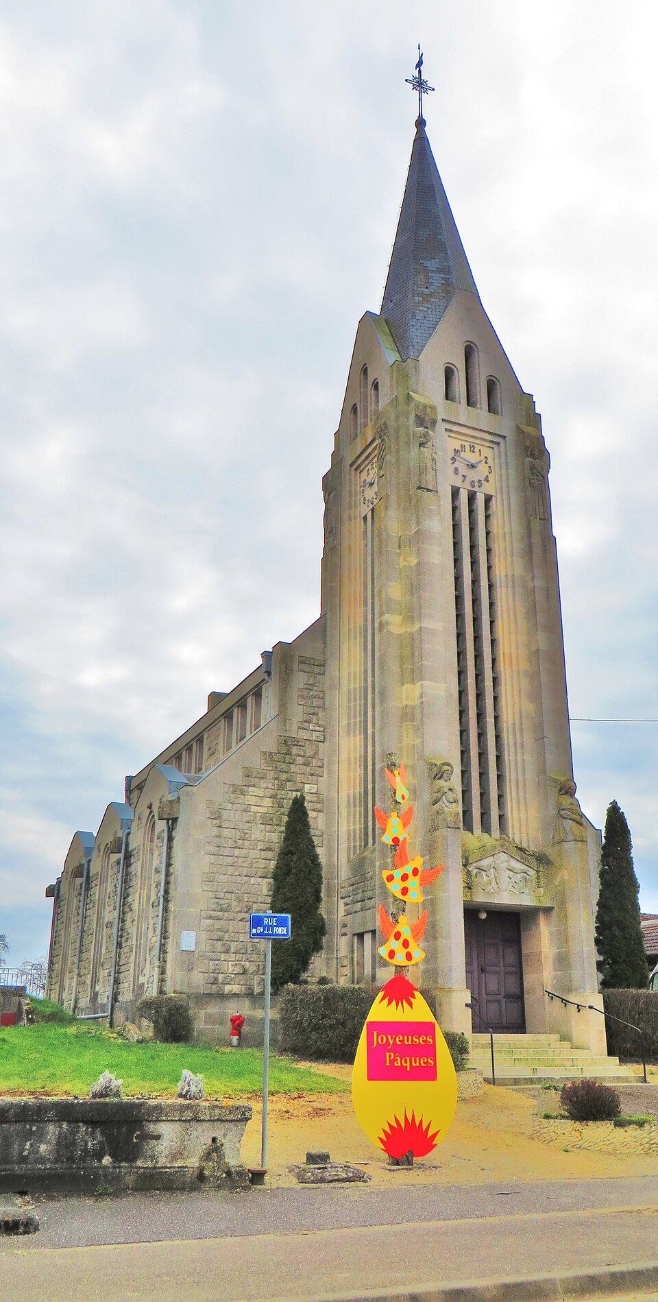 Rambucourt L'église Saint — Martin