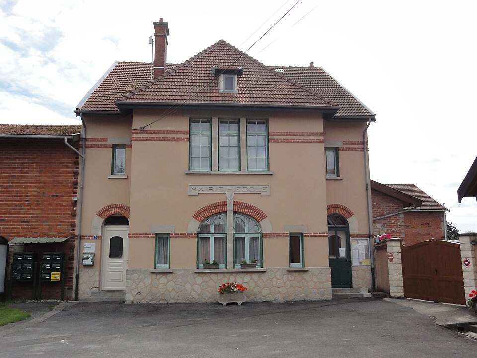 Remennecourt (Meuse) mairie — école