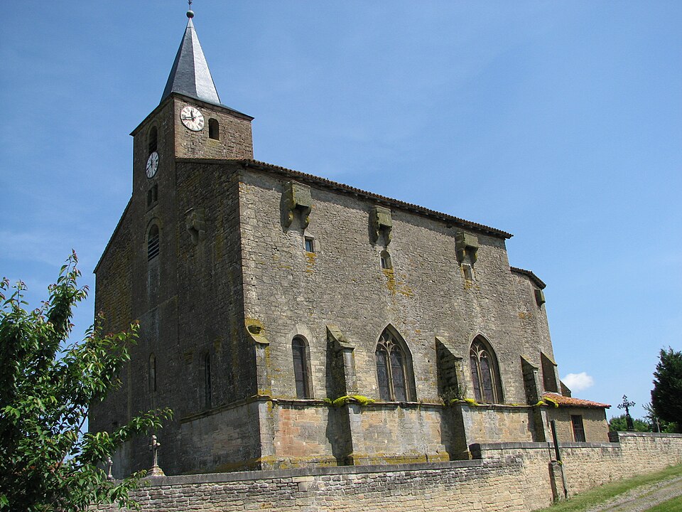 Eglise fortifiée de Saint — Pierrevillers