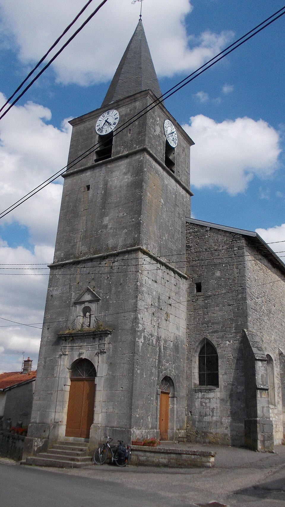Eglise treveray