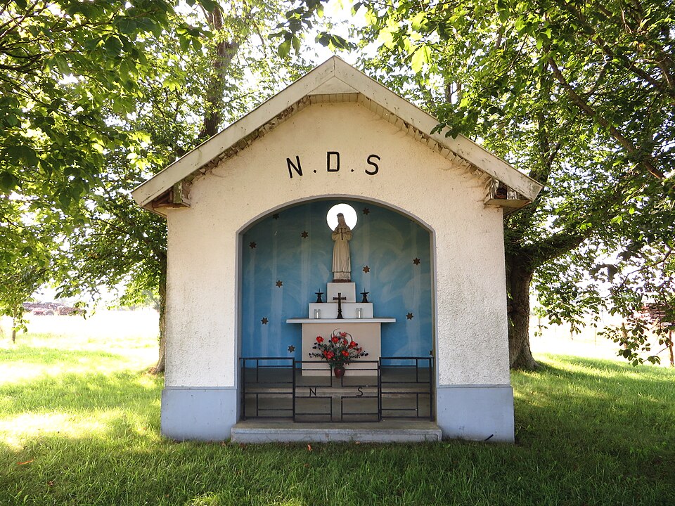 Véry La chapelle Notre — Dame — de — la — Salette