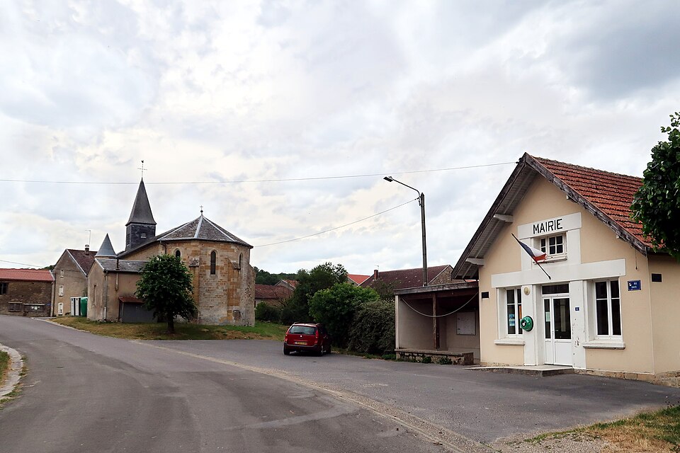 Villers — devant — Dun, mairie, église