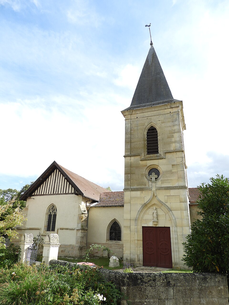 Eglise Saint — Brice à Villotte — devant — Louppy dans le département de la Meuse