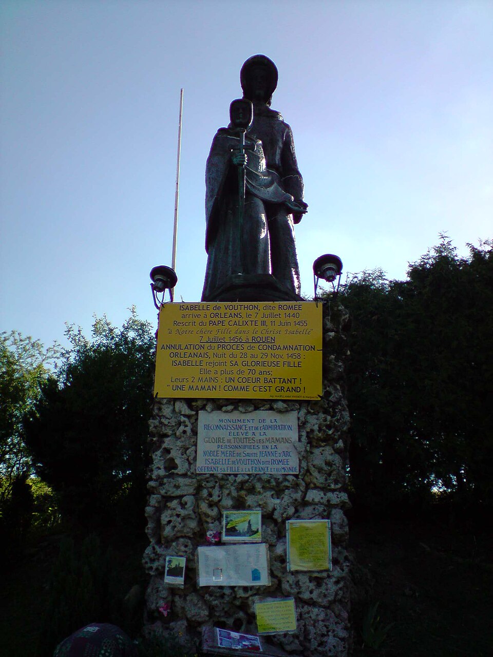 Statue Isabelle de Vouthon
