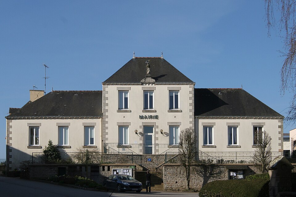 Augan — mairie 01