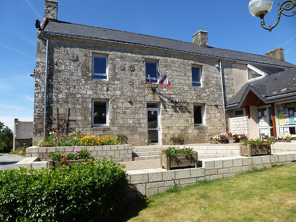 La mairie de brandivy — panoramio