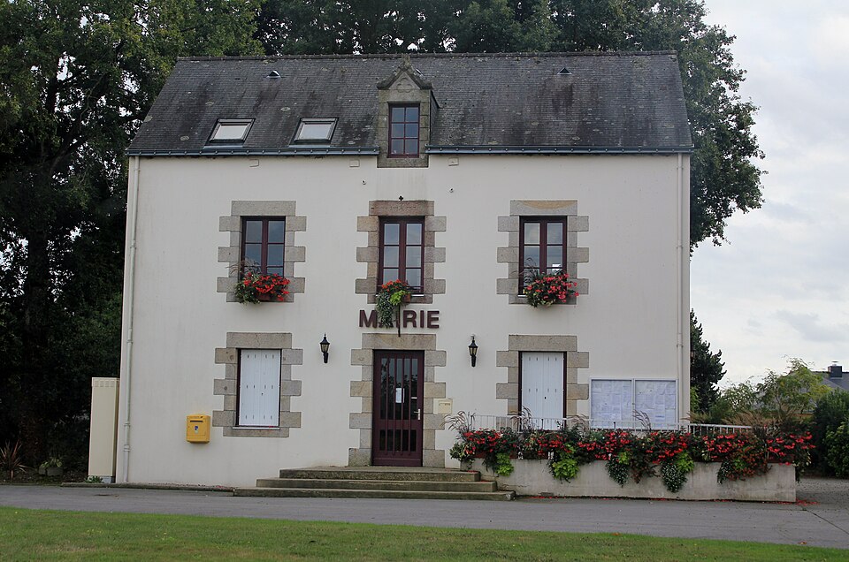 La Croix — Helléan — mairie