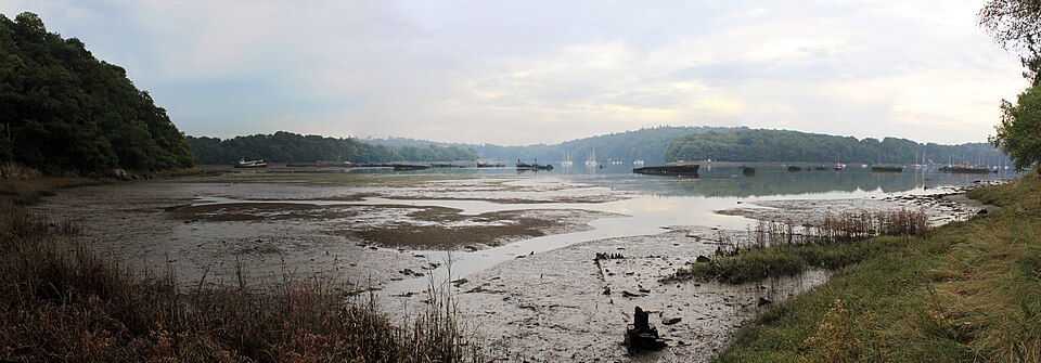 Panorama cimetière de bateaux de Lanester