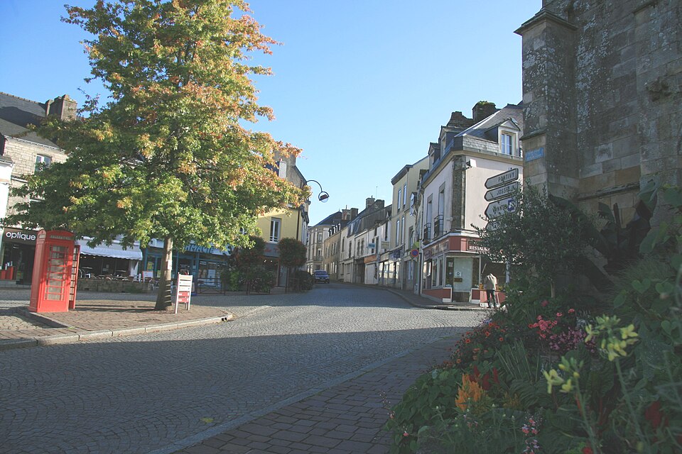 Locminé — Place de la République