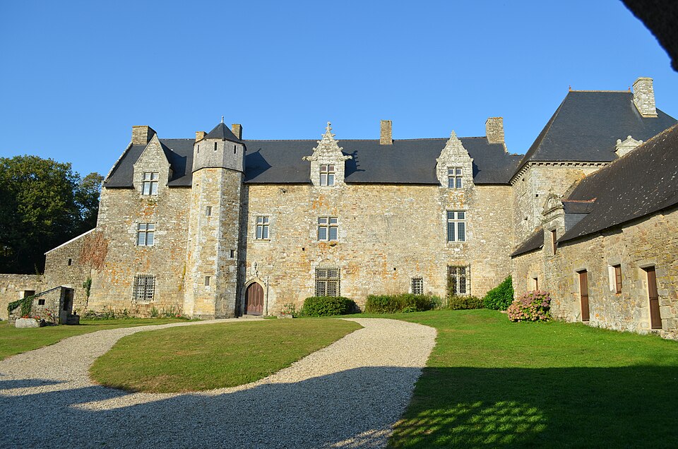 Château du Plessis — Josso — Theix