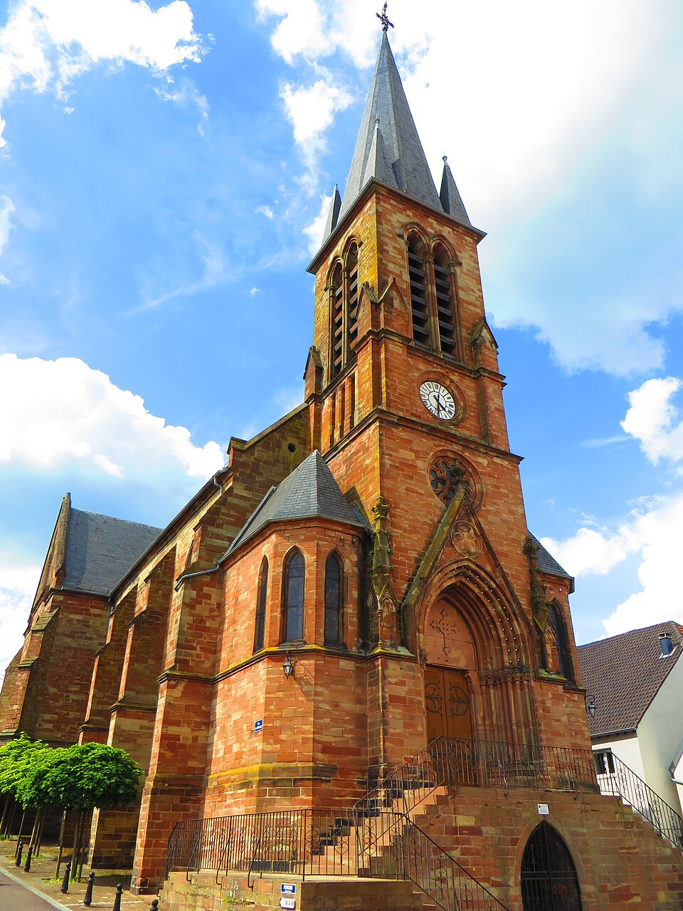 Etzling Église Saint — Hubert