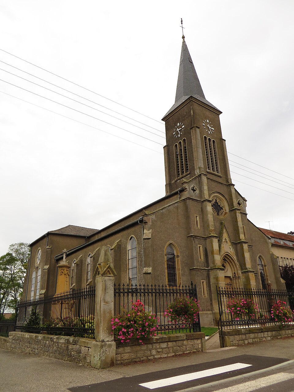 Grostenquin eglise