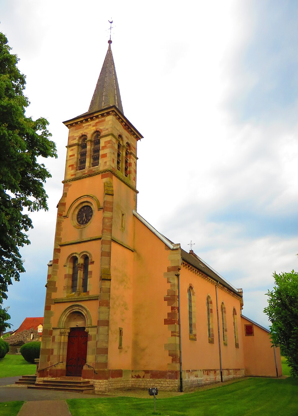 Grundviller Église Sainte — Anne
