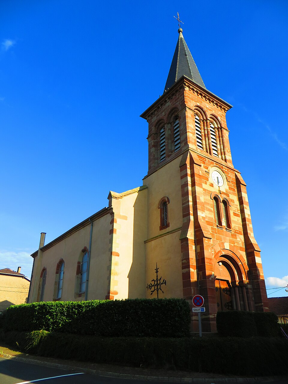 Guinzeling l'église de l'Invention — de — Saint — Étienne