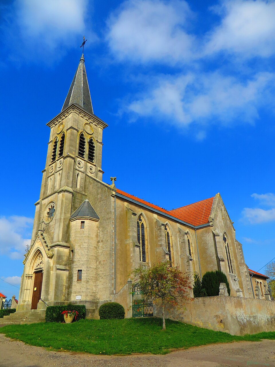 Manhoué l'église Saint — Georges
